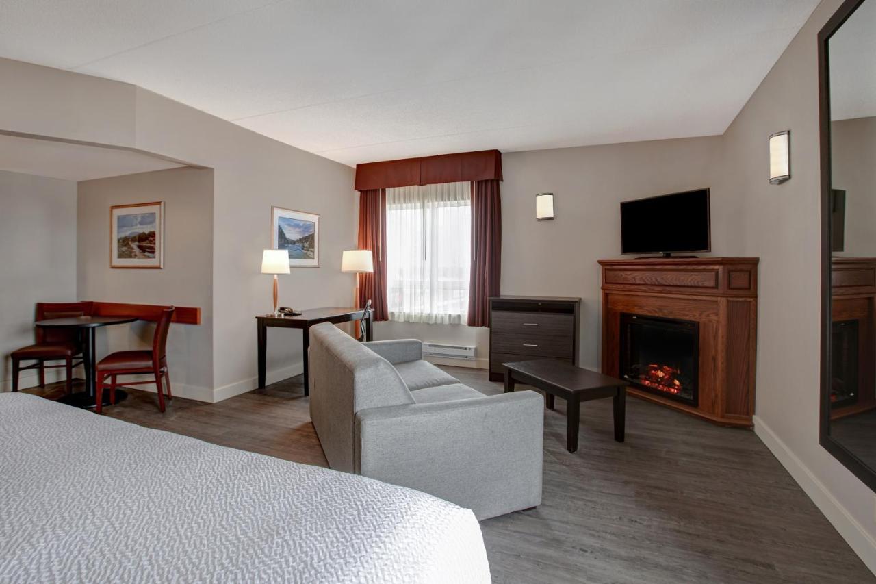 Days Inn & Suites By Wyndham Collingwood Zewnętrze zdjęcie