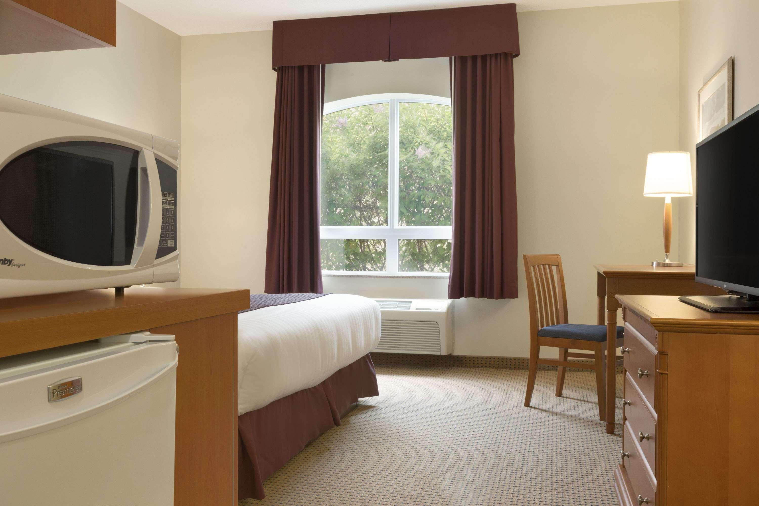 Days Inn & Suites By Wyndham Collingwood Zewnętrze zdjęcie
