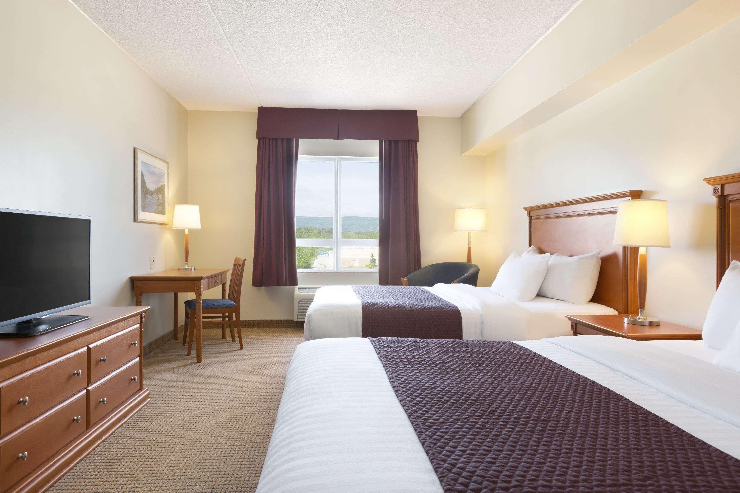 Days Inn & Suites By Wyndham Collingwood Zewnętrze zdjęcie