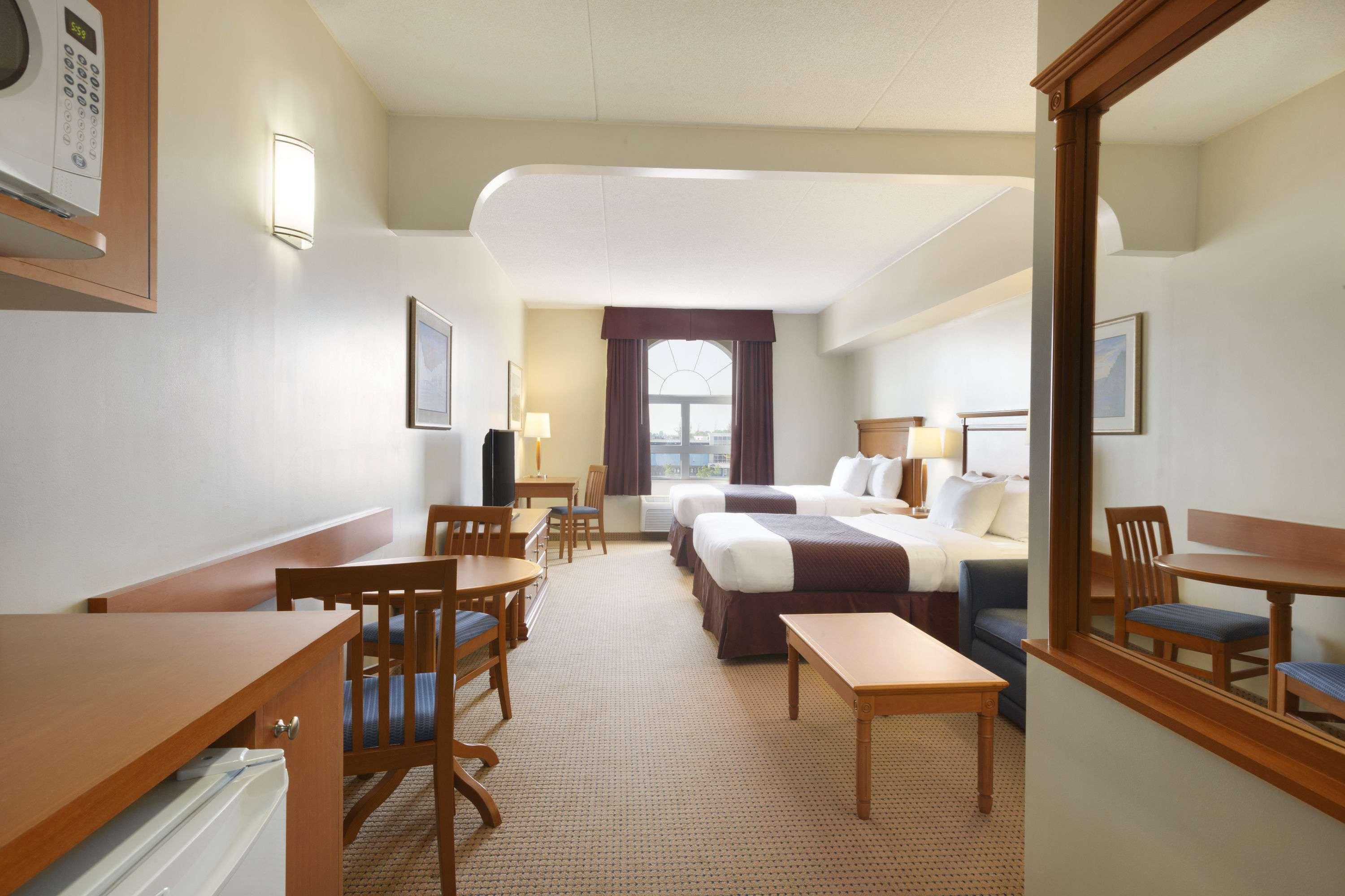 Days Inn & Suites By Wyndham Collingwood Zewnętrze zdjęcie