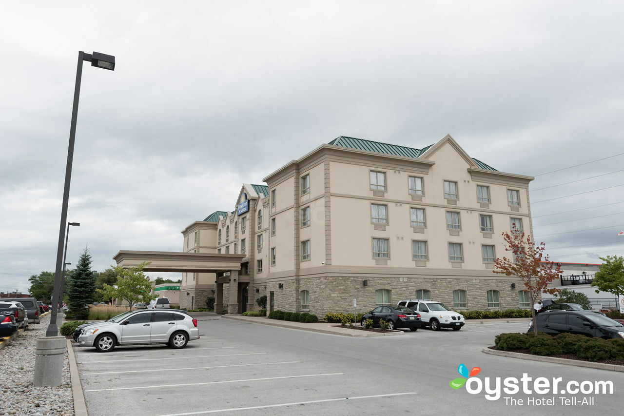 Days Inn & Suites By Wyndham Collingwood Zewnętrze zdjęcie