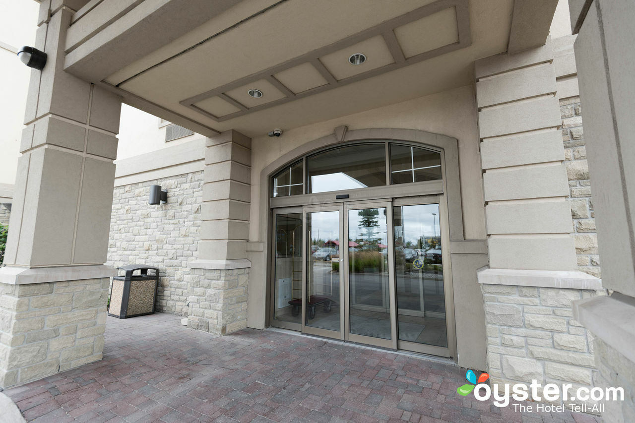 Days Inn & Suites By Wyndham Collingwood Zewnętrze zdjęcie